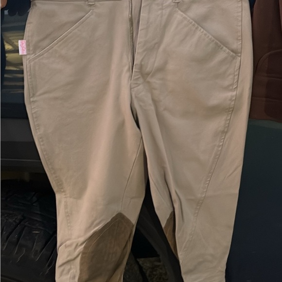 The Tailored Sportsman Beige Chinos